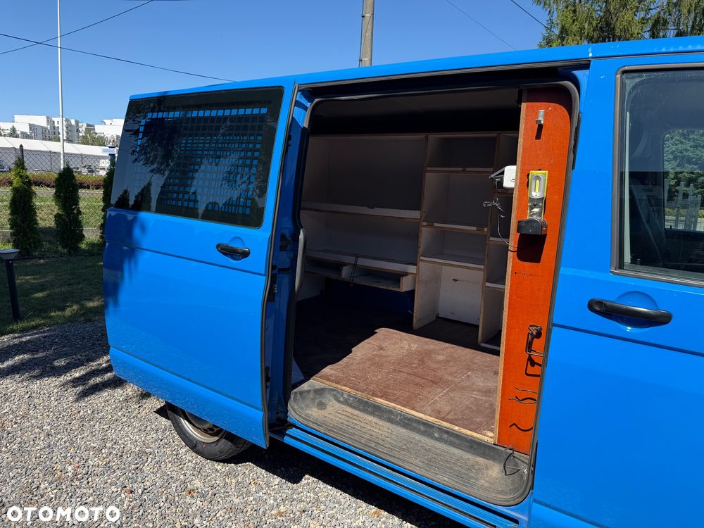 Volkswagen Transporter T5 - 16