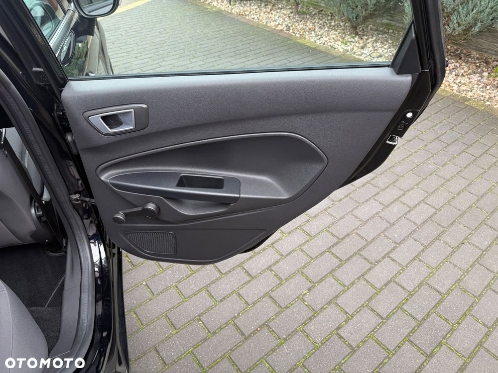 Ford Fiesta - 19