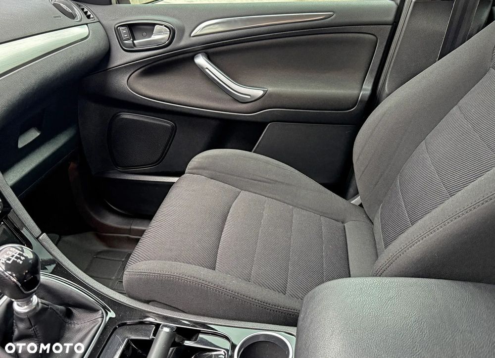 Ford Galaxy 2.0 TDCi Titanium - 19