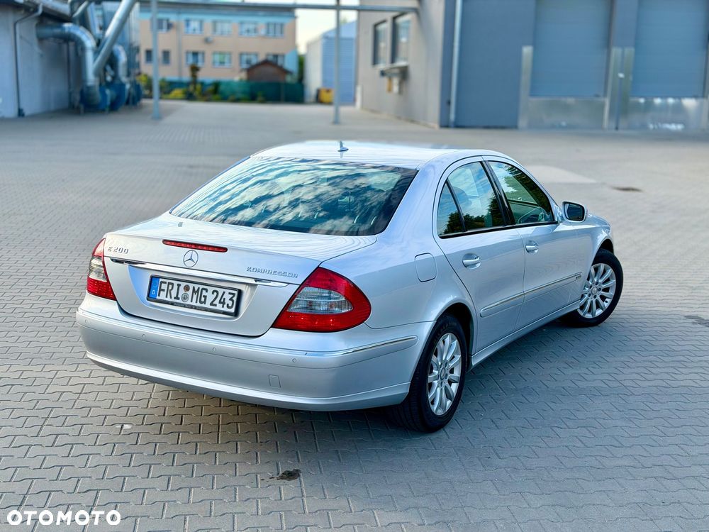 Mercedes-Benz Klasa E 200 Kompressor Automatik Elegance - 8