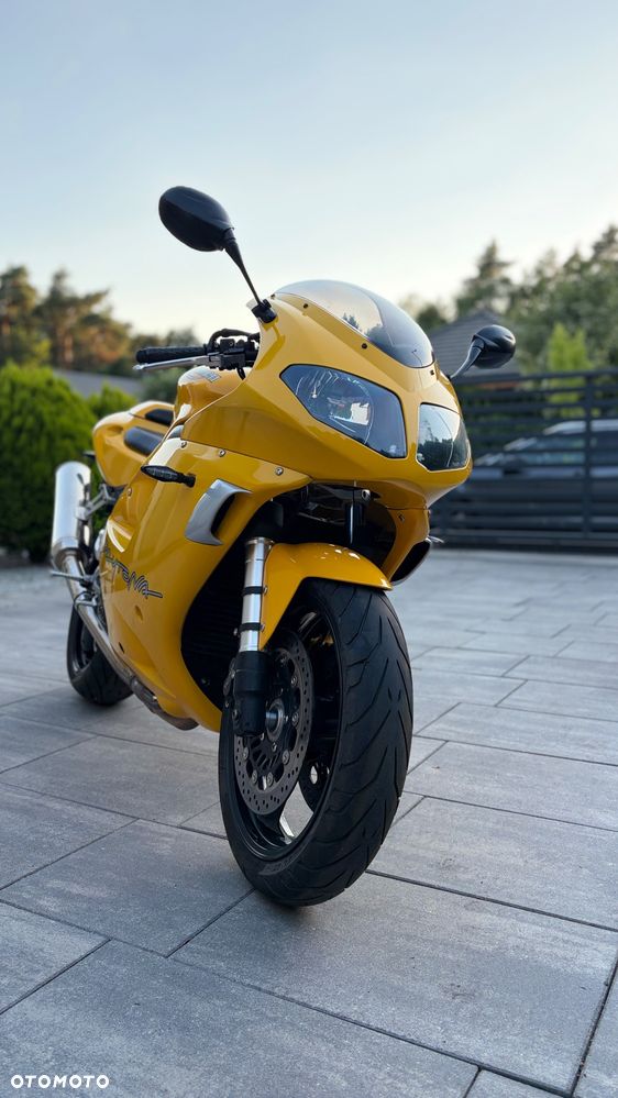 Triumph Daytona - 4