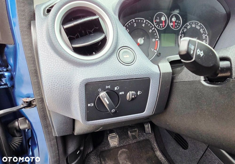 Ford Fiesta - 23