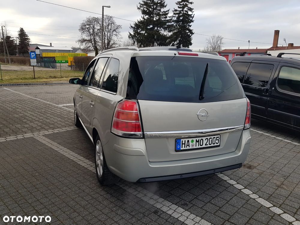 Opel Zafira 2.2 Cosmo - 6