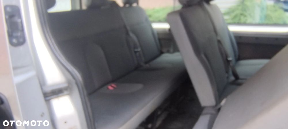Opel Vivaro - 11