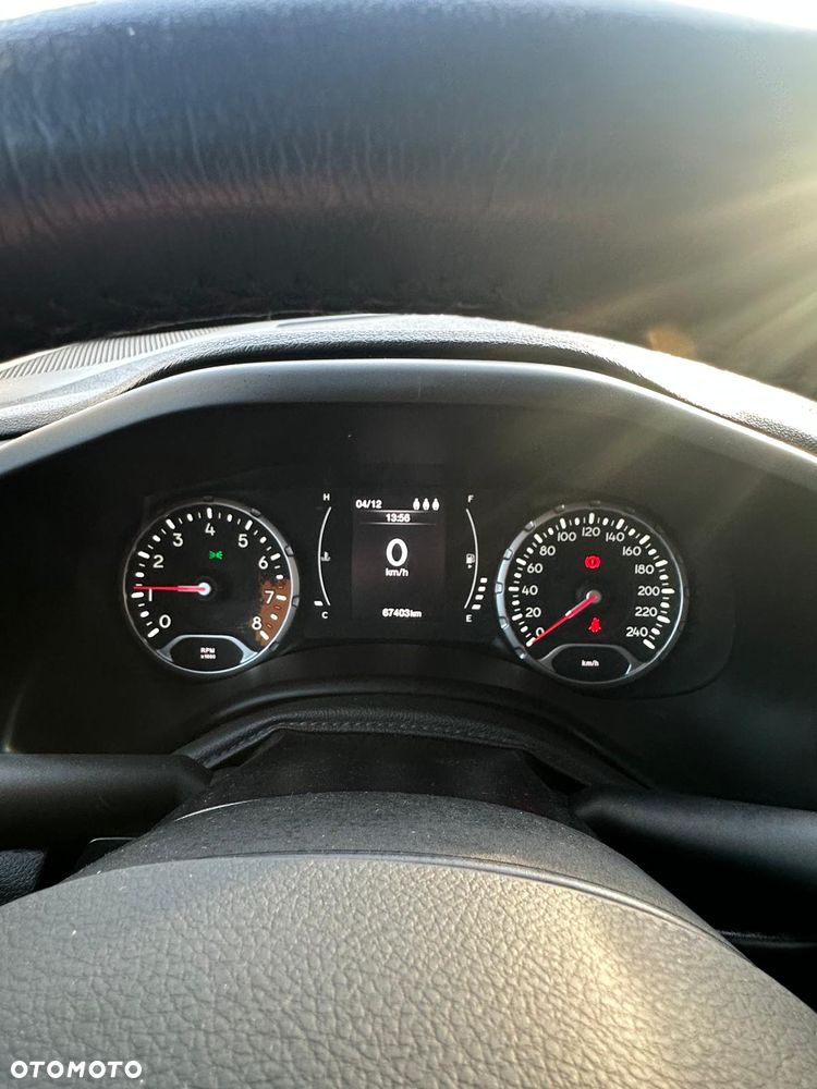 Jeep Renegade 1.4 MultiAir Limited - 14