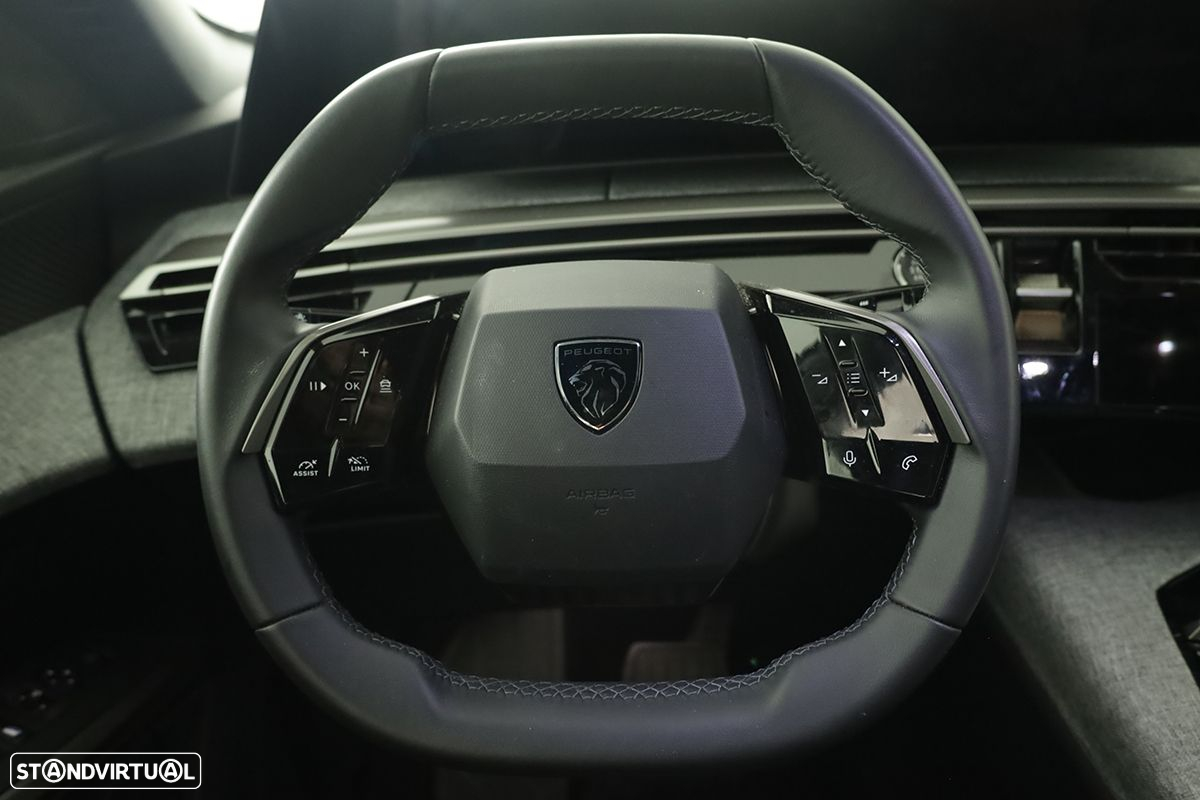 Peugeot 3008 1.2 Hybrid Allure e-DCS6 - 16