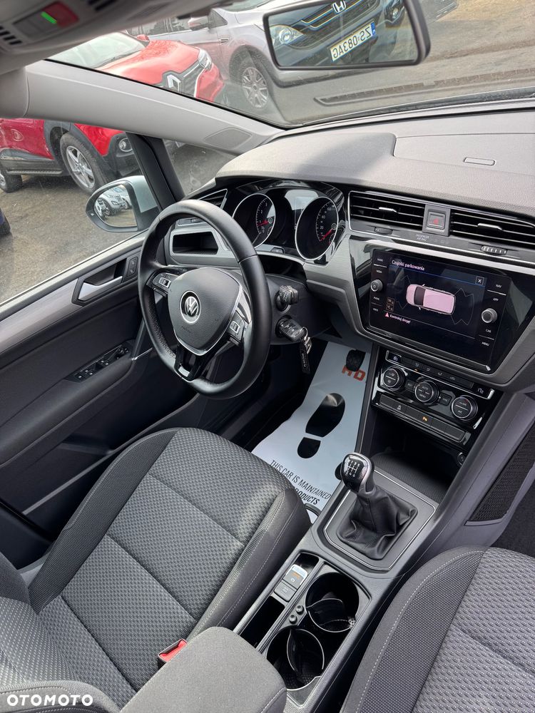 Volkswagen Touran 1.5 TSI ACT OPF Trendline - 11