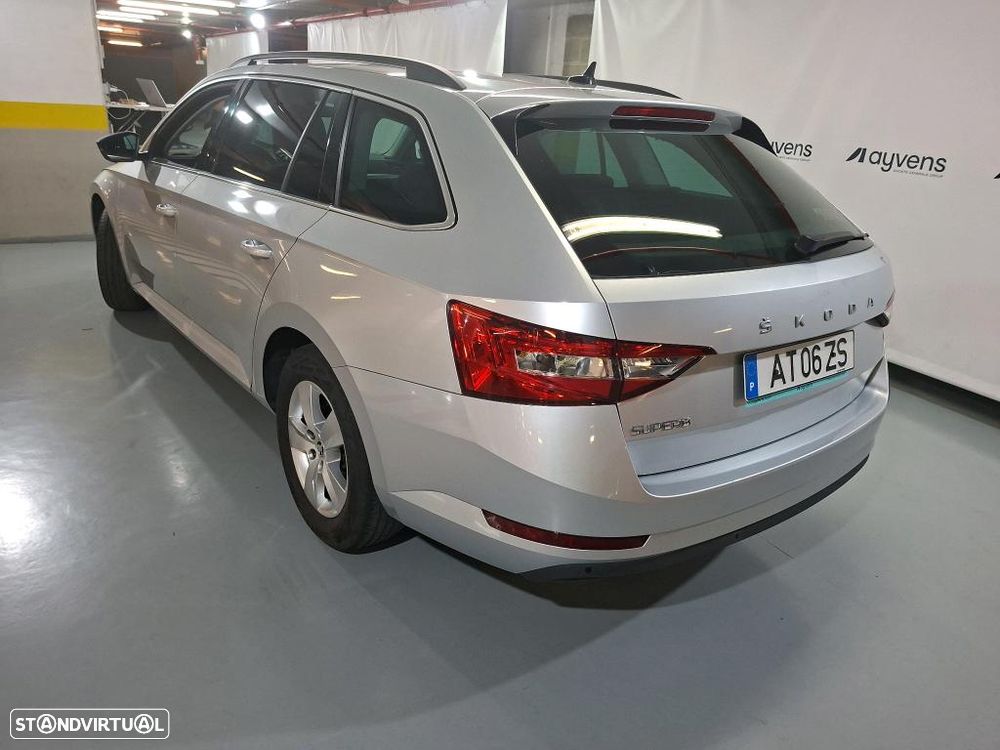 Skoda Superb Break 2.0 TDI Ambition DSG - 2