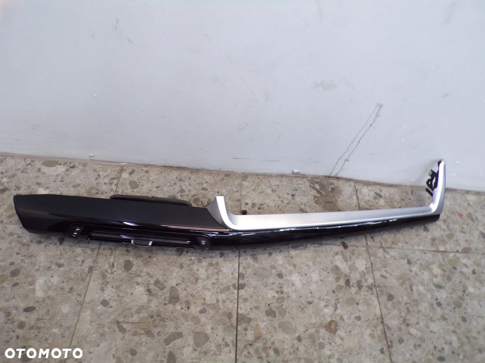 LISTWA DEKOR DESKI BMW X1 U11 - 3