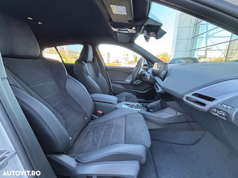 BMW Seria 1 120i AT - 7