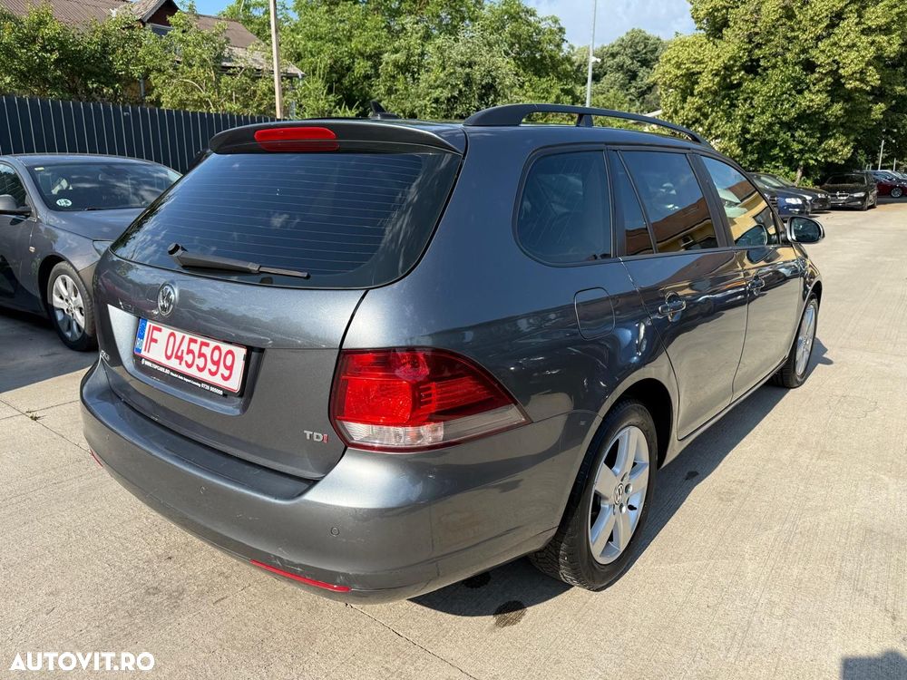 Volkswagen Golf - 4