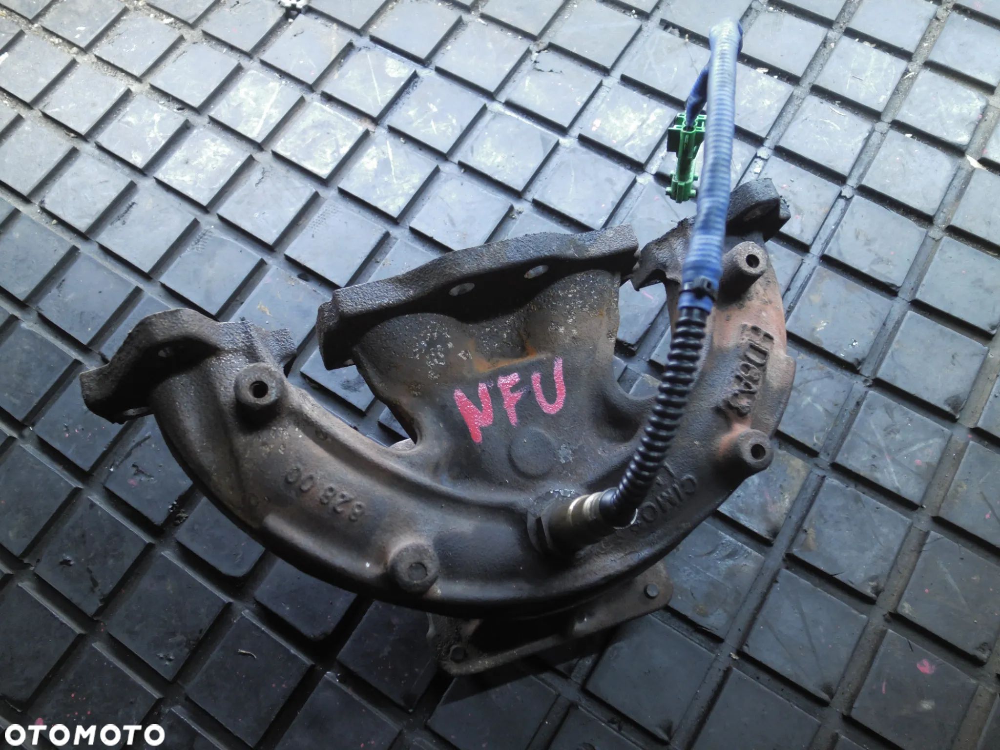 KOLEKTOR WYDECHOWY 1.6 16V NFU CITROEN PEUGEOT POSIADAM 2SZT - 1