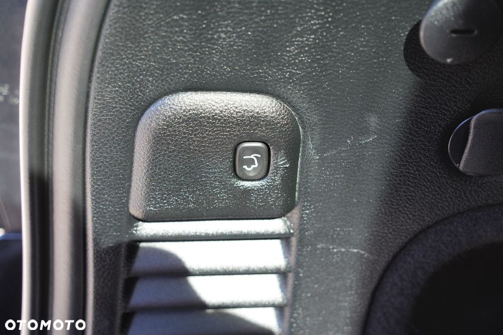 Jeep Grand Cherokee - 37