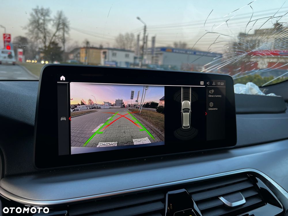 BMW Seria 5 530i xDrive - 16