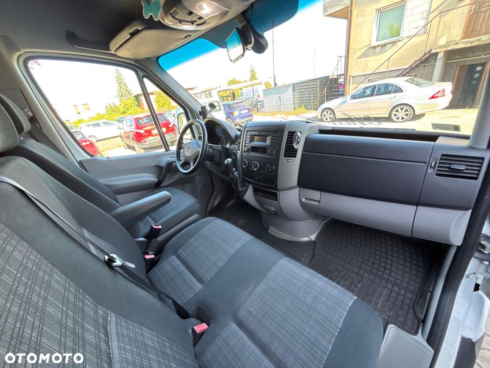 Mercedes-Benz SPRINTER - 20