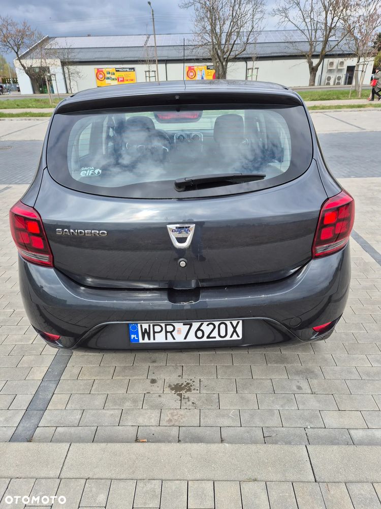 Dacia Sandero SCe 75 Laureate - 8