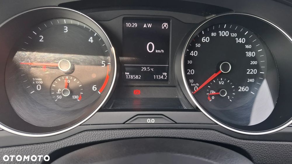Volkswagen Passat 2.0 TDI BMT Trendline - 6