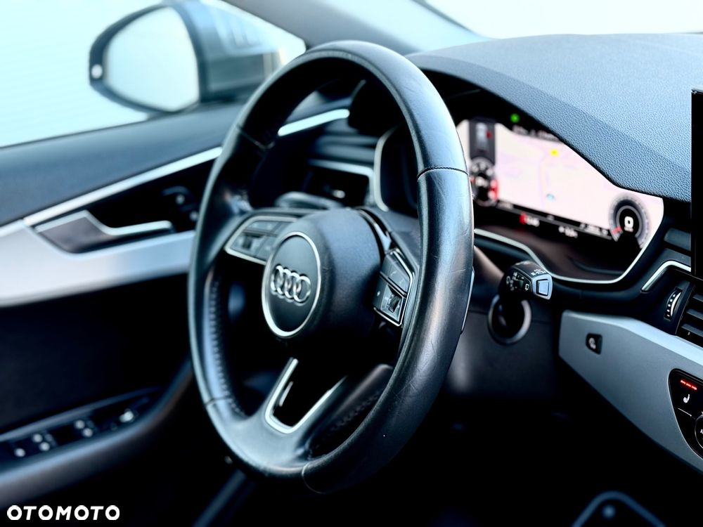 Audi A4 Avant 35 TDI S tronic S line - 40