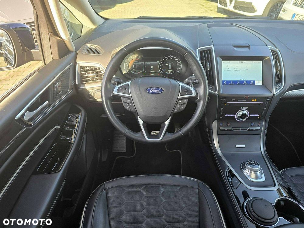 Ford S-Max - 28