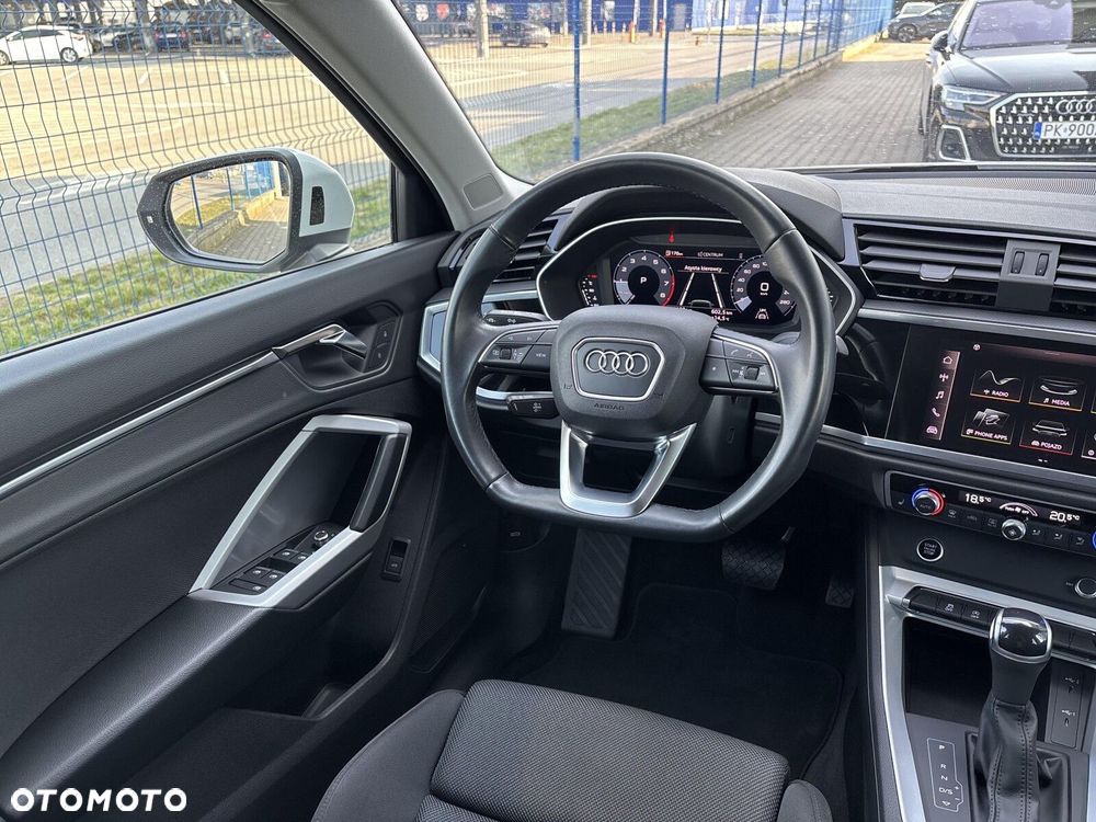 Audi Q3 35 TFSI S tronic - 17