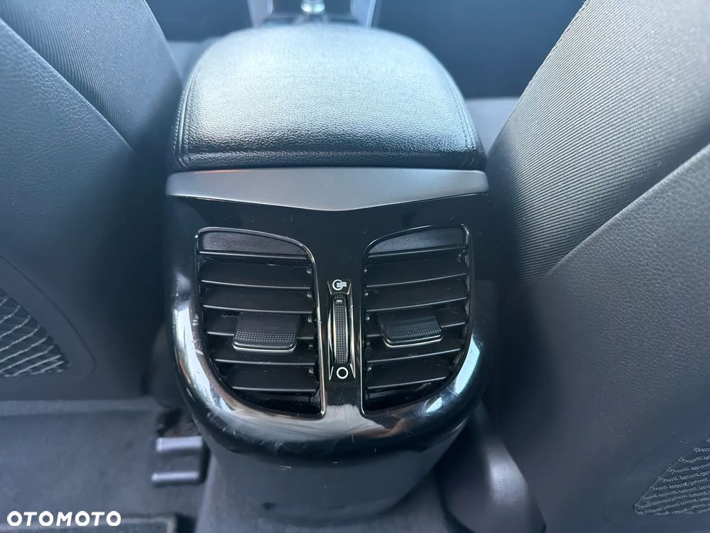 Hyundai i40 Kombi 1.6 Trend - 21