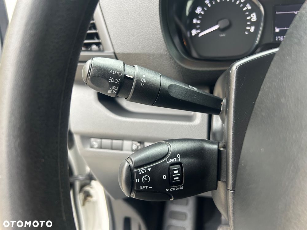 Peugeot EXPERT - 9