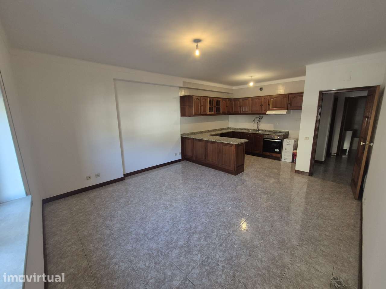 Apartamento T2 para Arrendamento – Centro da Vila da Lousã - Grande imagem: 3/7