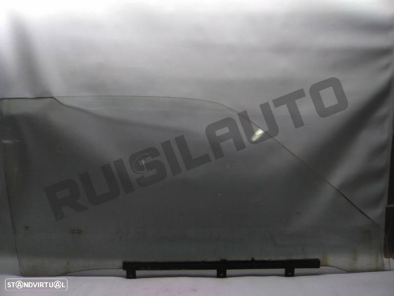 Vidro Porta Frente Direito  Nissan Datsun 120y [1974_1979] 1.2 - 1