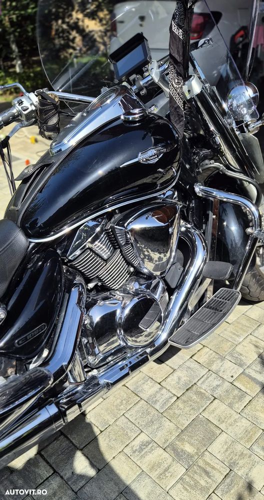 Suzuki Boulevard C109R - 4