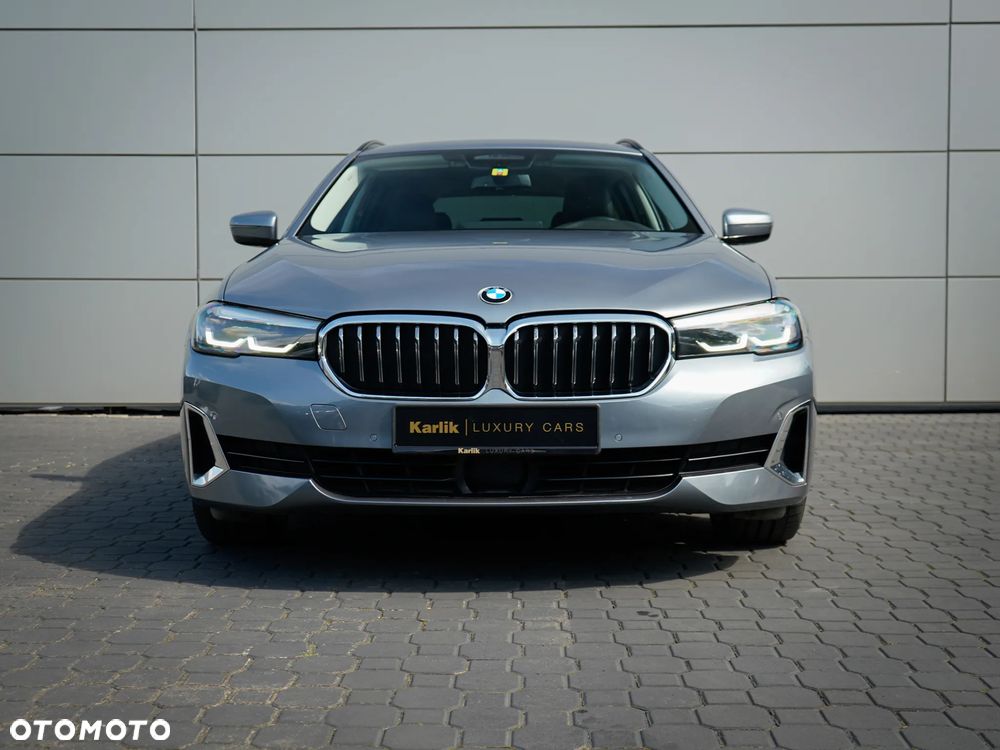 BMW Seria 5 530d xDrive Touring Luxury Line - 3