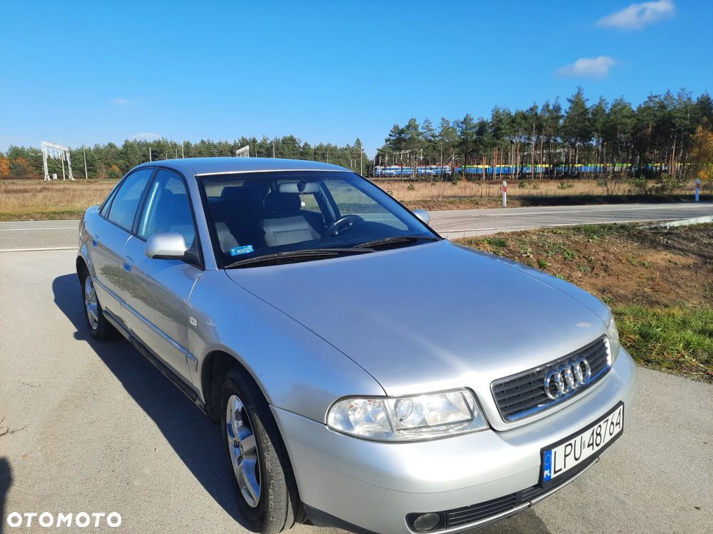 Audi A4 Limousine 1.6 - 30