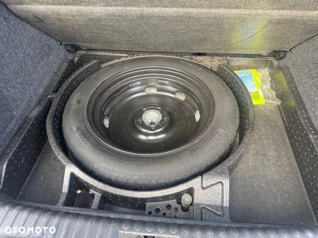 Volkswagen Tiguan - 29