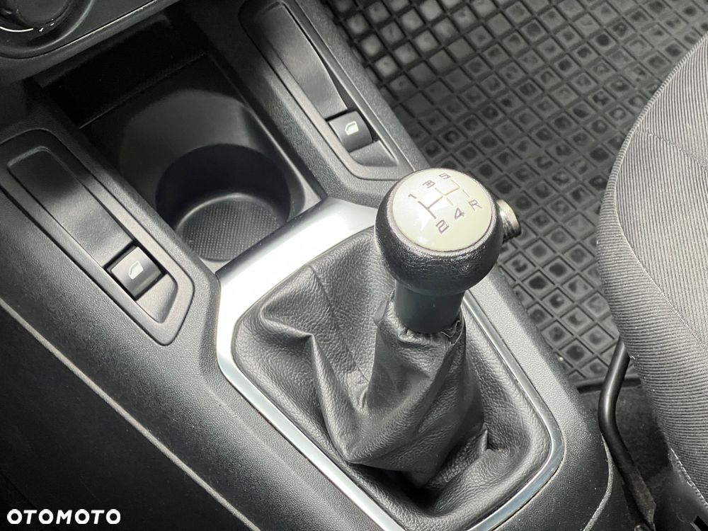 Citroën C-Elysée 1.2 VTi Seduction - 21