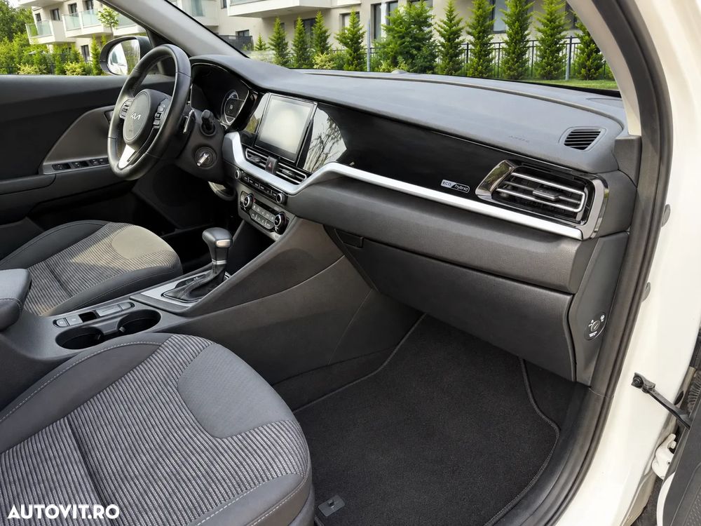 Kia Niro 1.6 GDI HEV 2WD OPF Aut. Edition 7 - 19