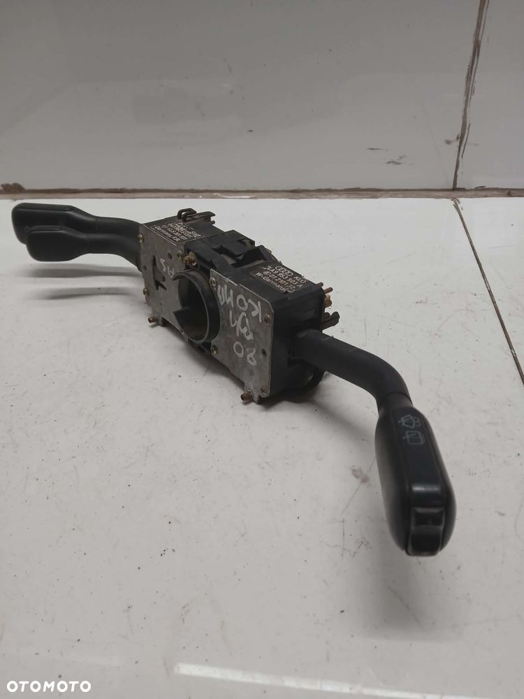 MANETKA PAJĄK AUDI 80 B4 KOMBI FIS 443953513H PRZEŁĄCZNIK ZESPOLONY
