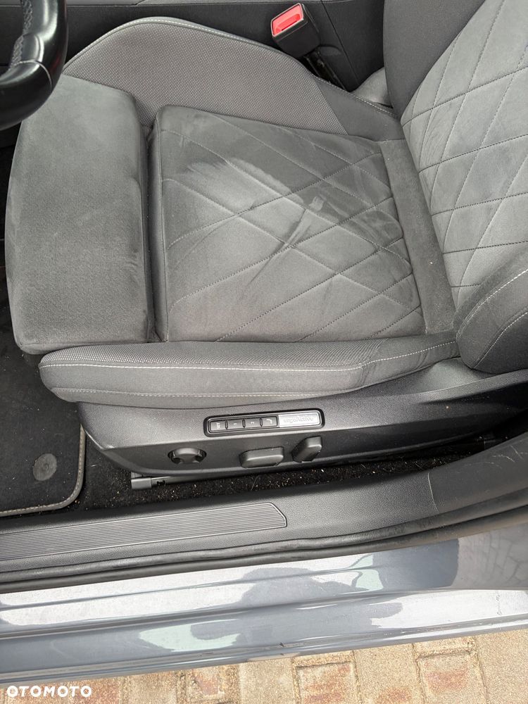 Volkswagen Golf 1.5 eTSI Style DSG - 11