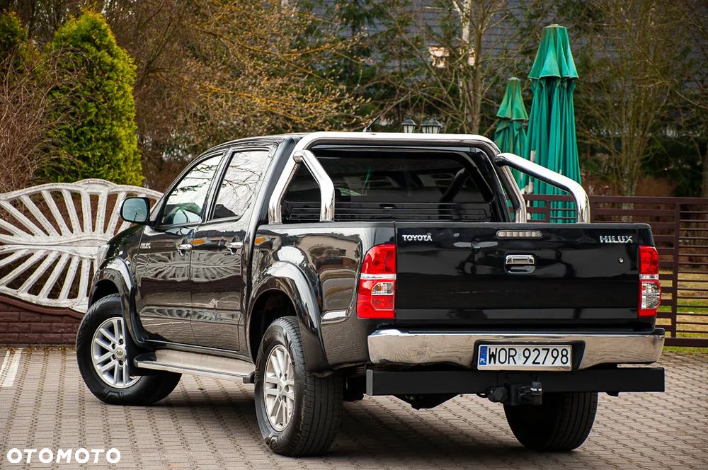 Toyota Hilux 3.0 D-4D Invincible - 29