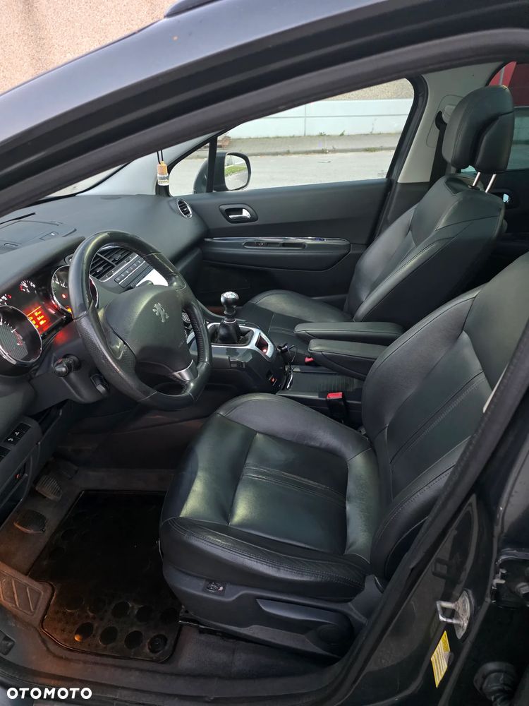 Peugeot 5008 1.6 THP Active 7os - 5