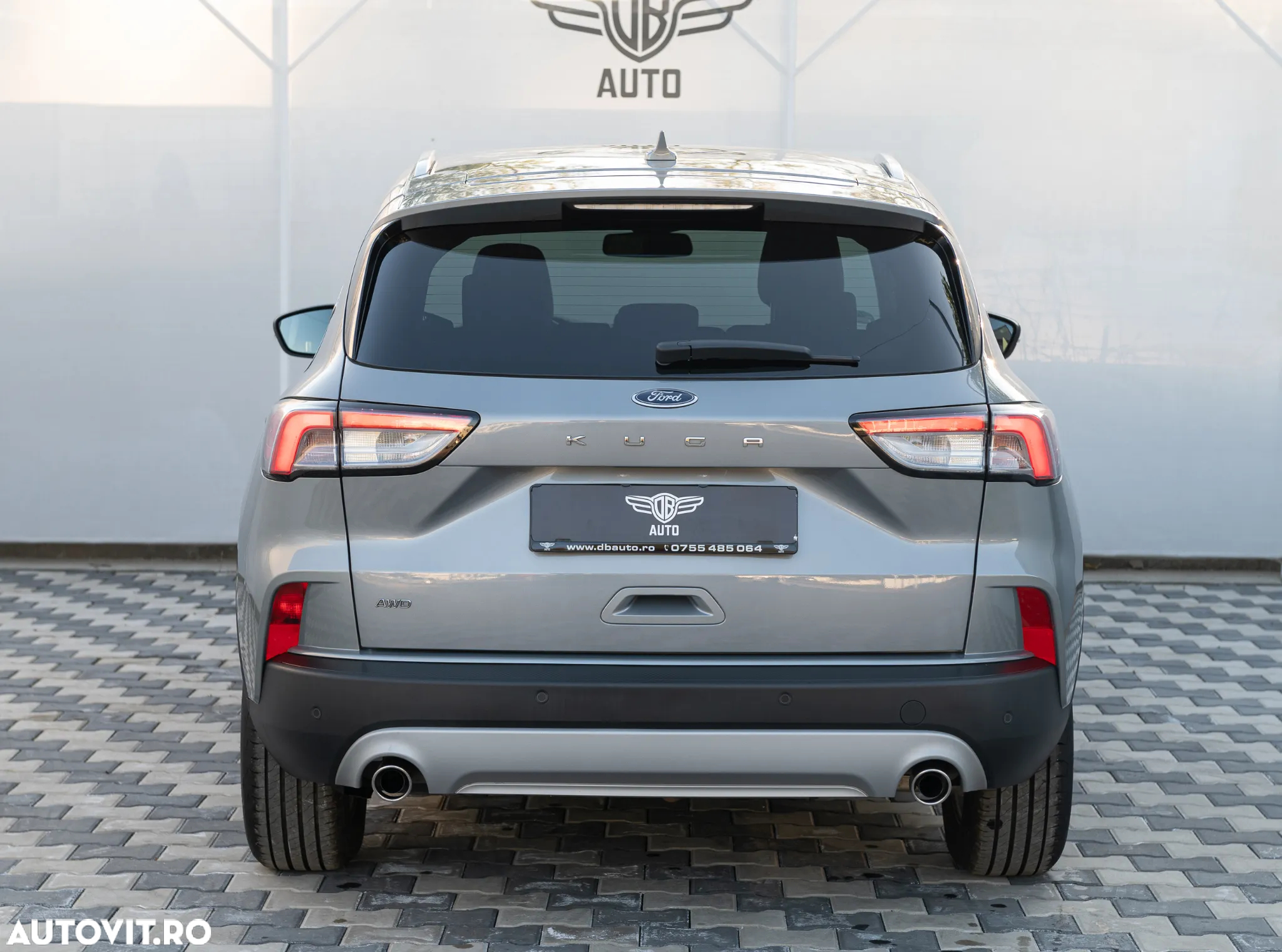 Ford Kuga 2.0 EcoBlue 4x4 Aut. TITANIUM - 4