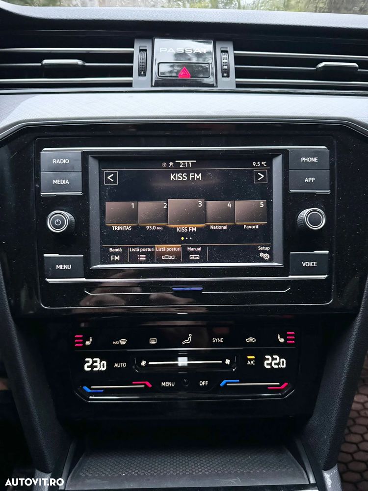 Volkswagen Passat Variant 2.0 TDI DSG Comfortline - 14