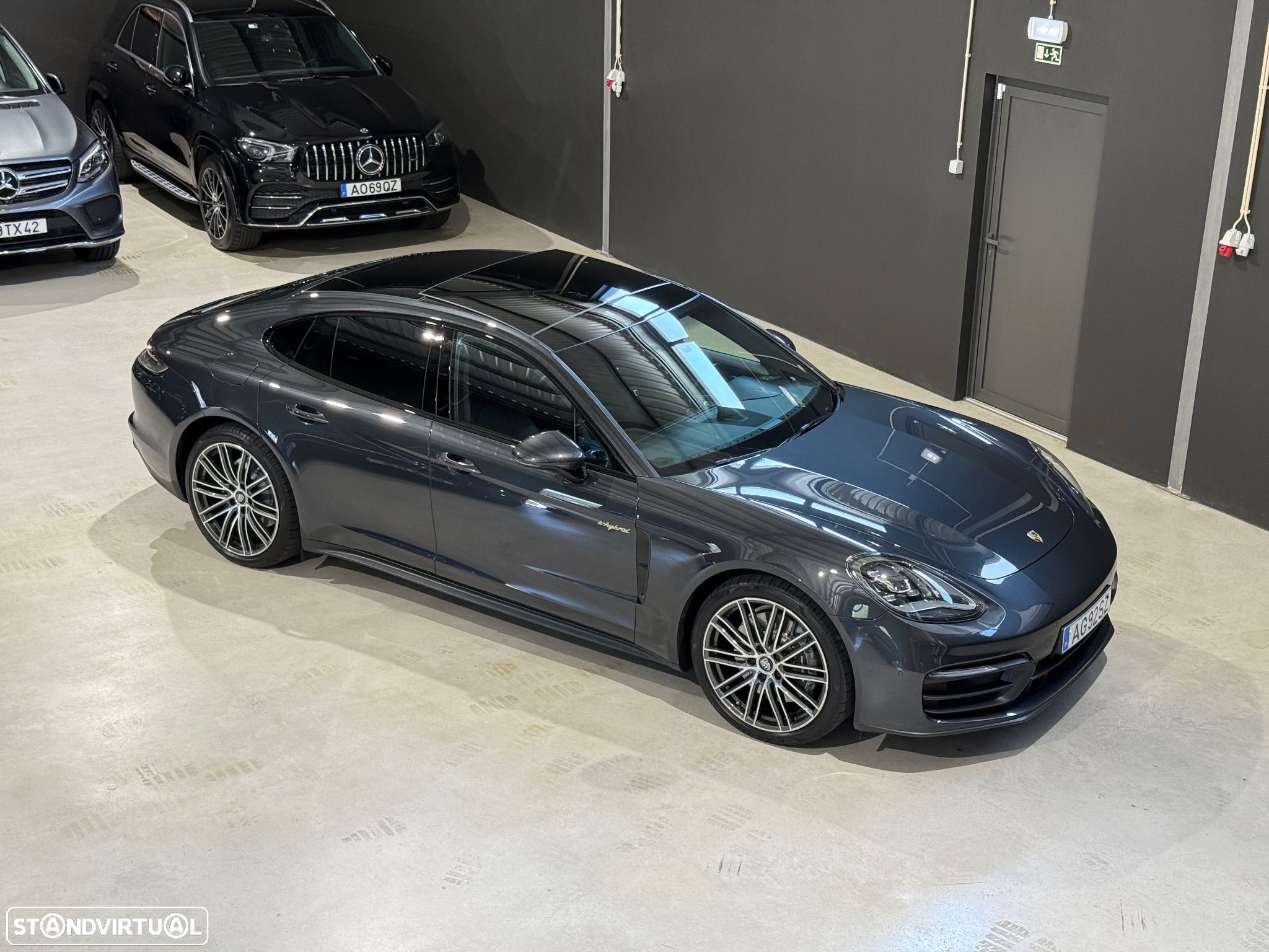 Porsche Panamera 4 E-Hybrid Platinum Edition com PDLS - 1