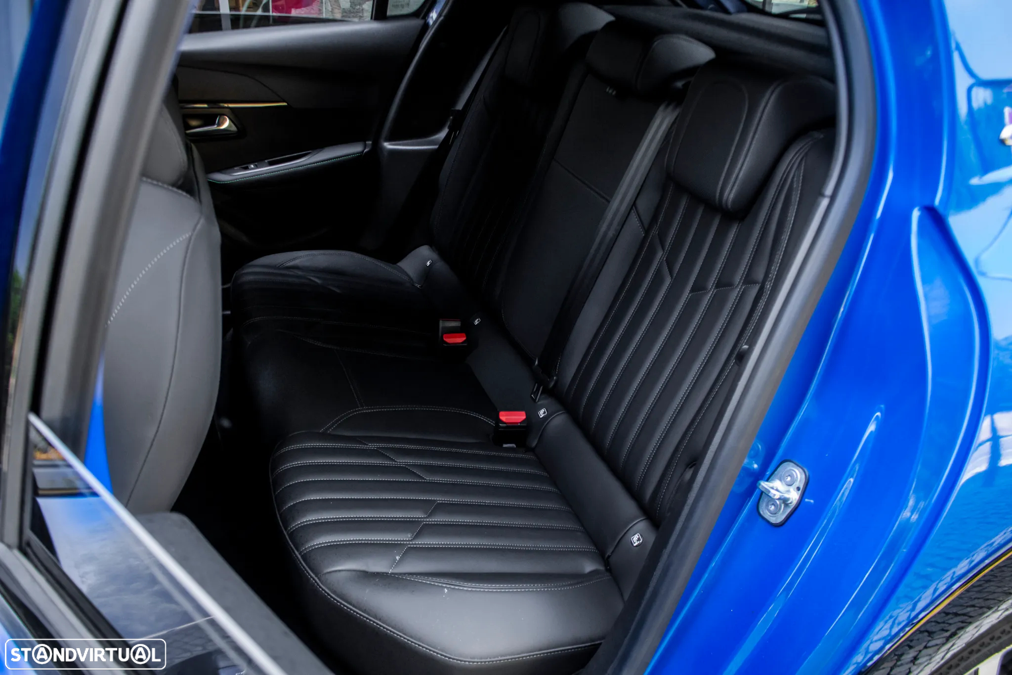 Peugeot 208 1.2 PureTech GT EAT8 - 29