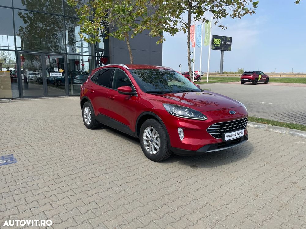 Ford Kuga - 1