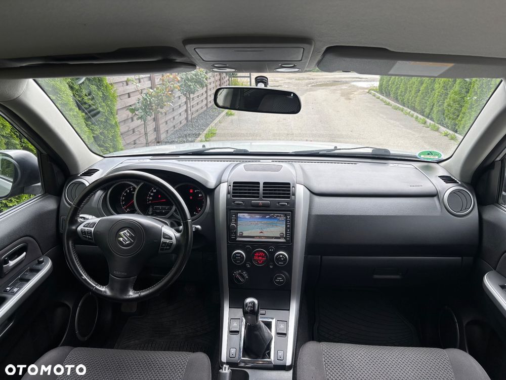 Suzuki Grand Vitara 2.4 Comfort Limited - 7