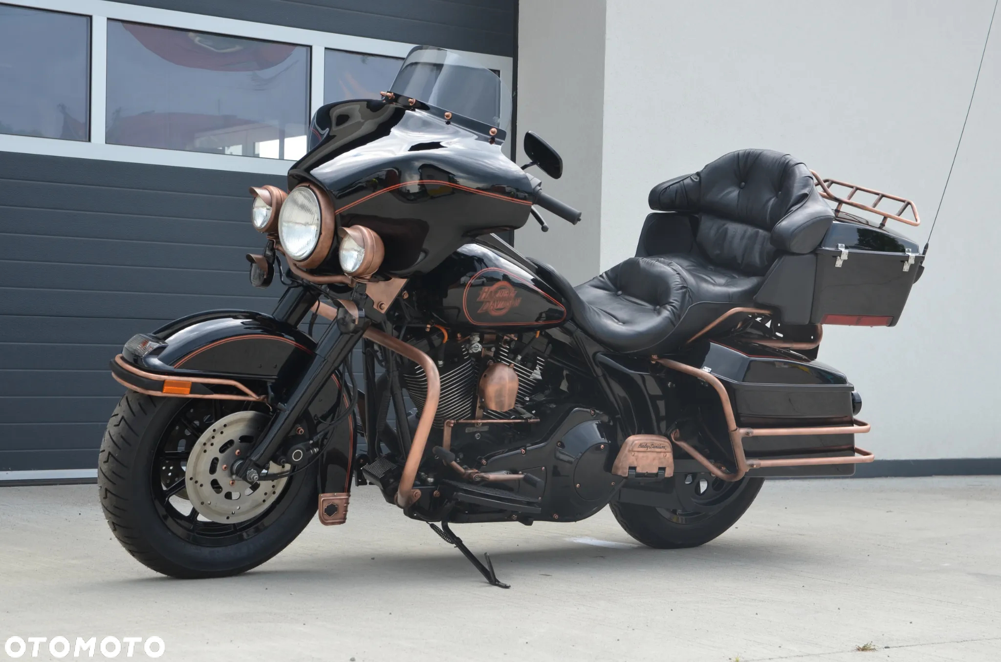 Harley-Davidson FLH Electra Glide - 3