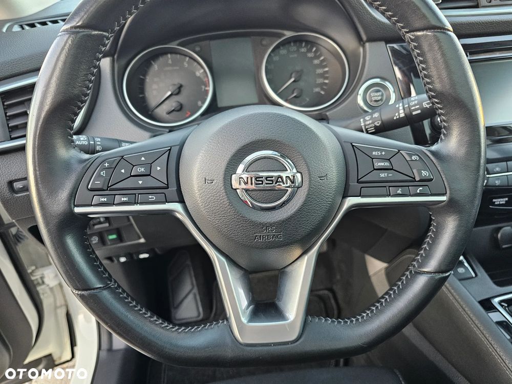 Nissan Qashqai 1.3 DIG-T DCT TEKNA - 17