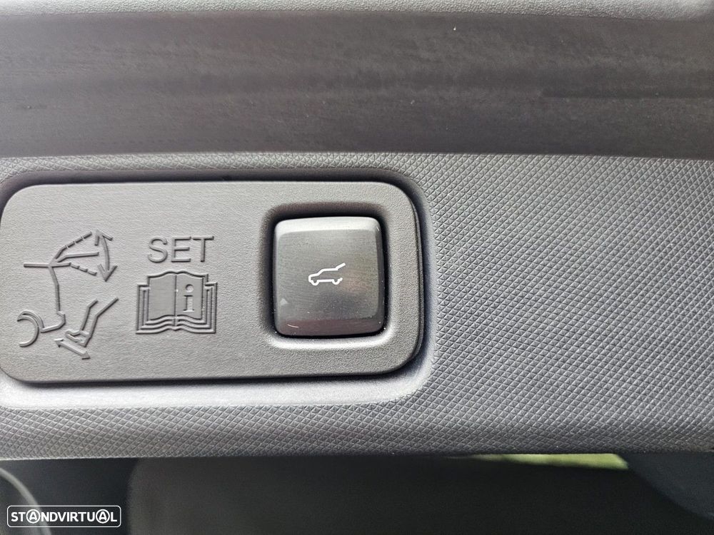 Ford Mustang Mach-E Standard - 38