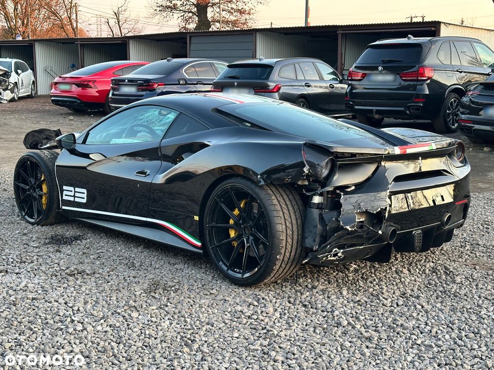Ferrari 488 - 16