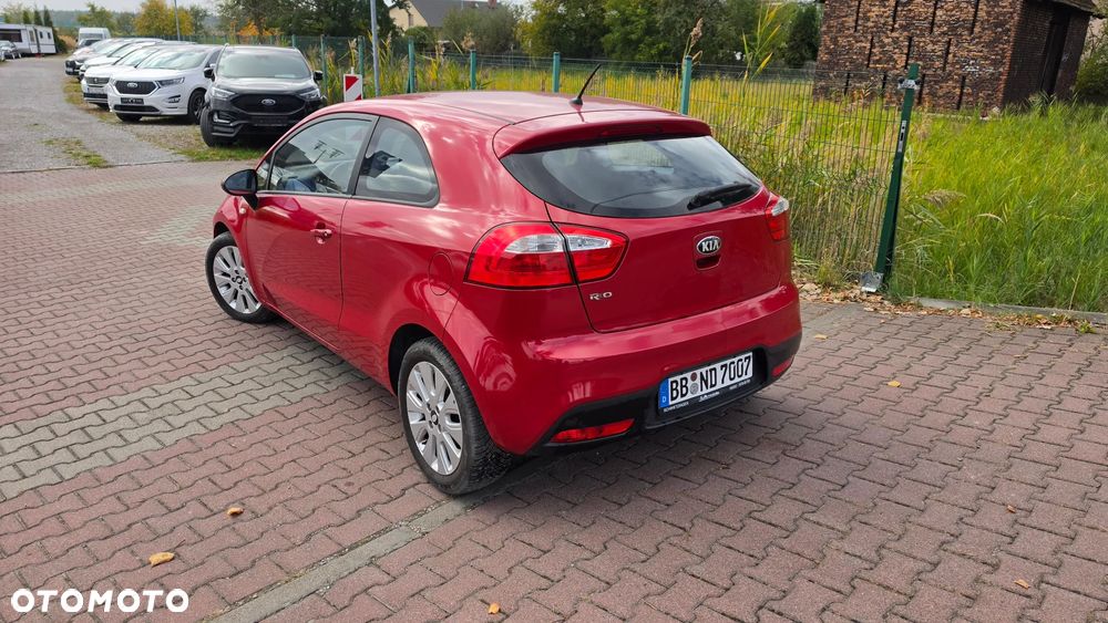 Kia Rio 1.2 Dream Team Edition - 22
