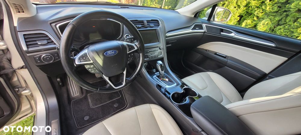 Ford Mondeo 2.0 TDCi Titanium PowerShift - 10
